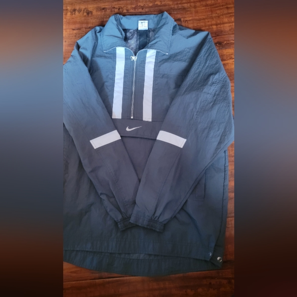Windbreaker jacket